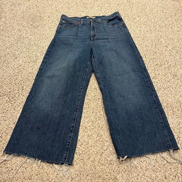 Levi's Ribcage Wide Leg Jeans Sz 31 Medium Wash Denim Inseam 27 Casual Raw Hem - Picture 1 of 7
